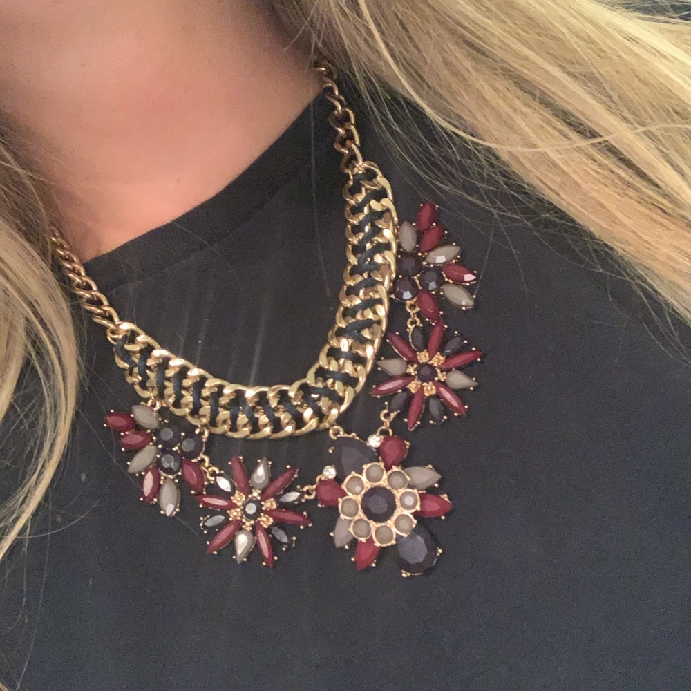 Statement Necklace Perfect Condition - image 6